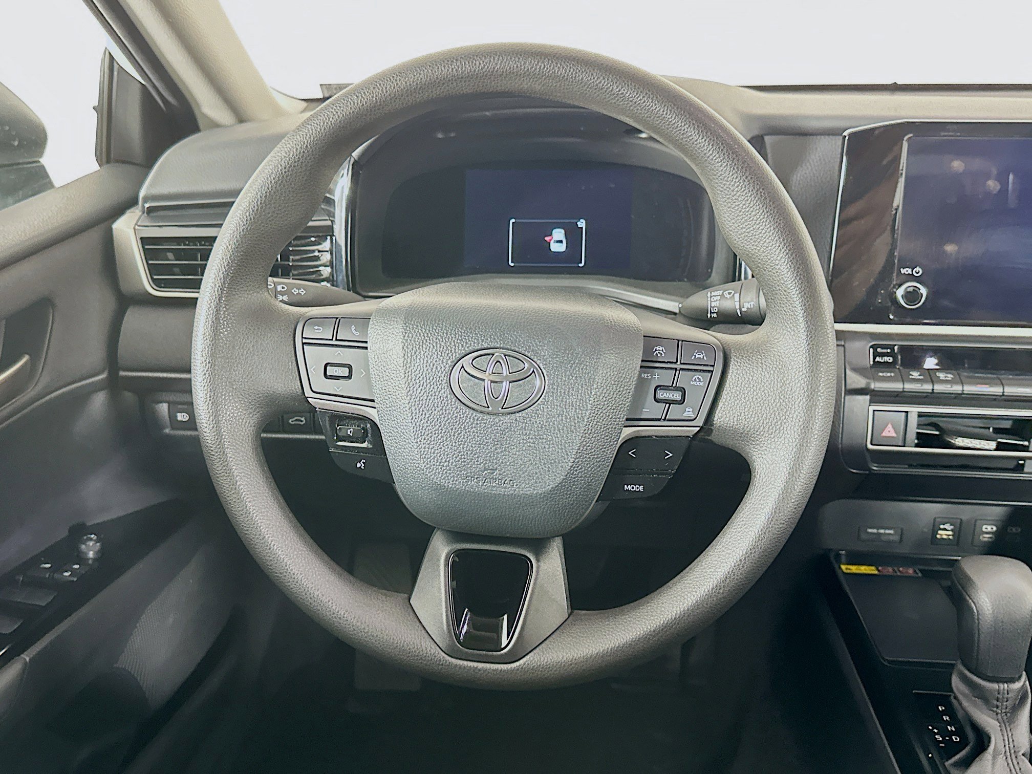 Used 2025 Toyota Camry LE image 18