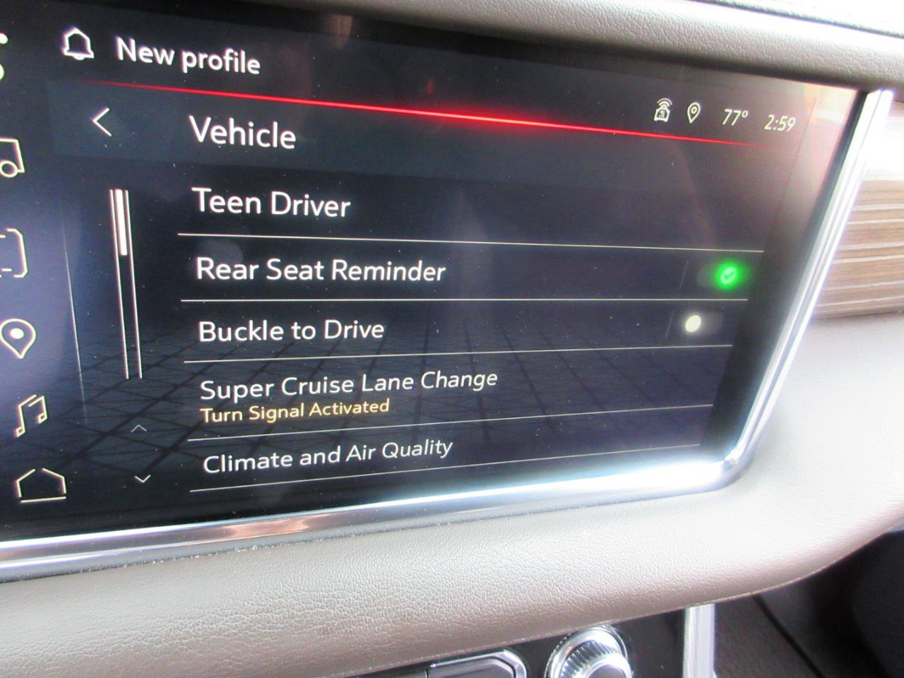 Used 2024 GMC Yukon Denali w/ Advanced Technology Package image 71