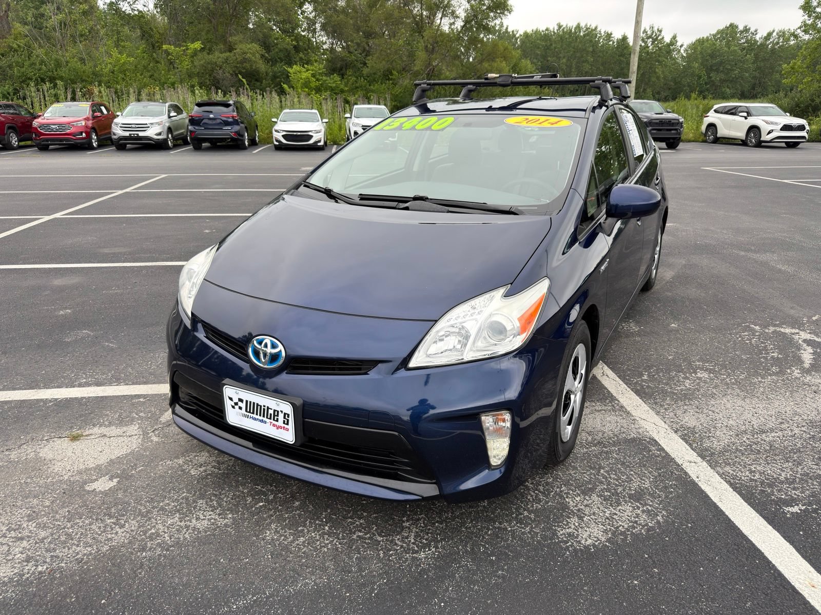 Used 2014 Toyota Prius Two FWD image 2