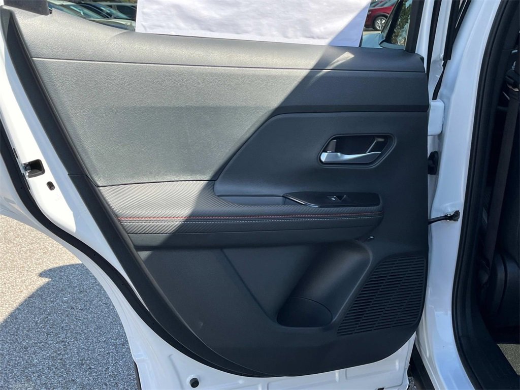 New 2025 Nissan Kicks SR image 20