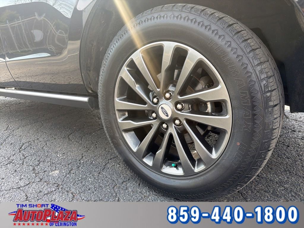 Used 2020 Ford Expedition Limited image 30