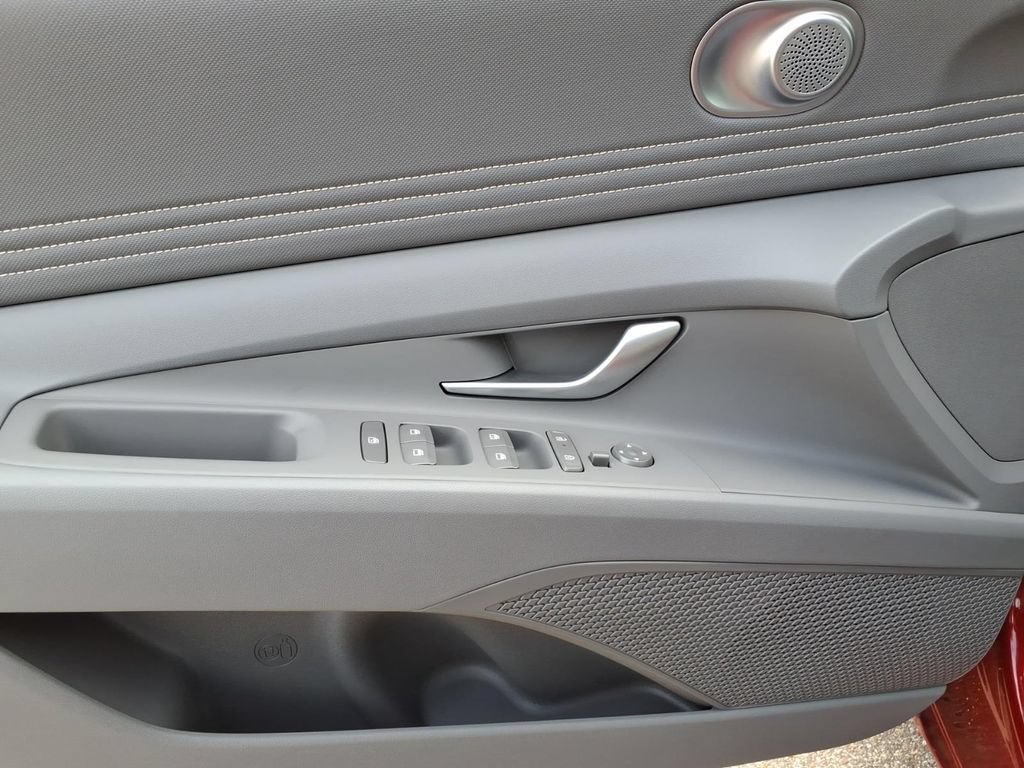 New 2026 Hyundai Elantra Sport FWD image 13