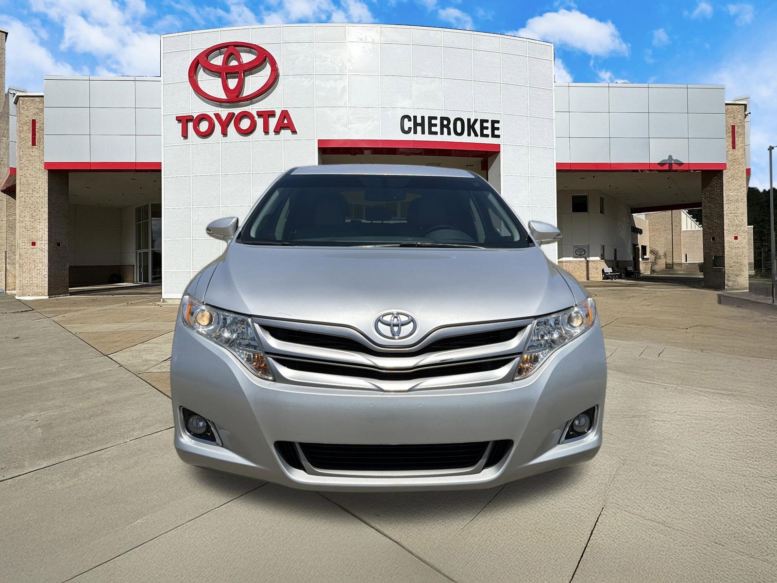 Used 2013 Toyota Venza XLE image 2