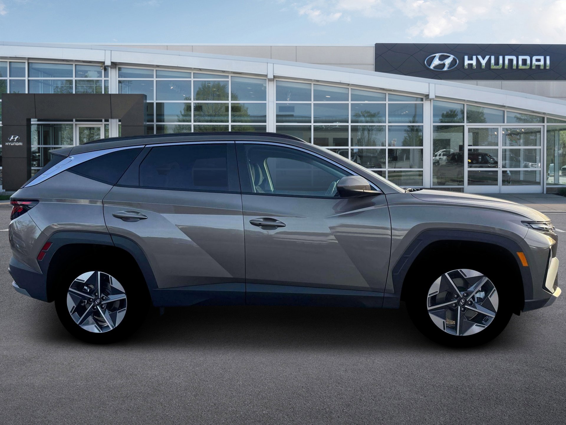 New 2026 Hyundai Tucson SEL w/ Tow & Go Package image 9
