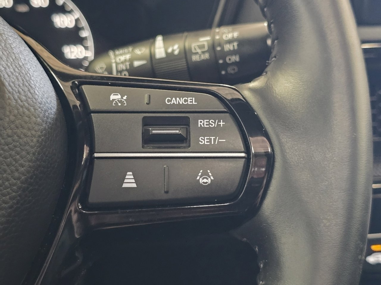 Used 2023 Honda CR-V EX-L image 31