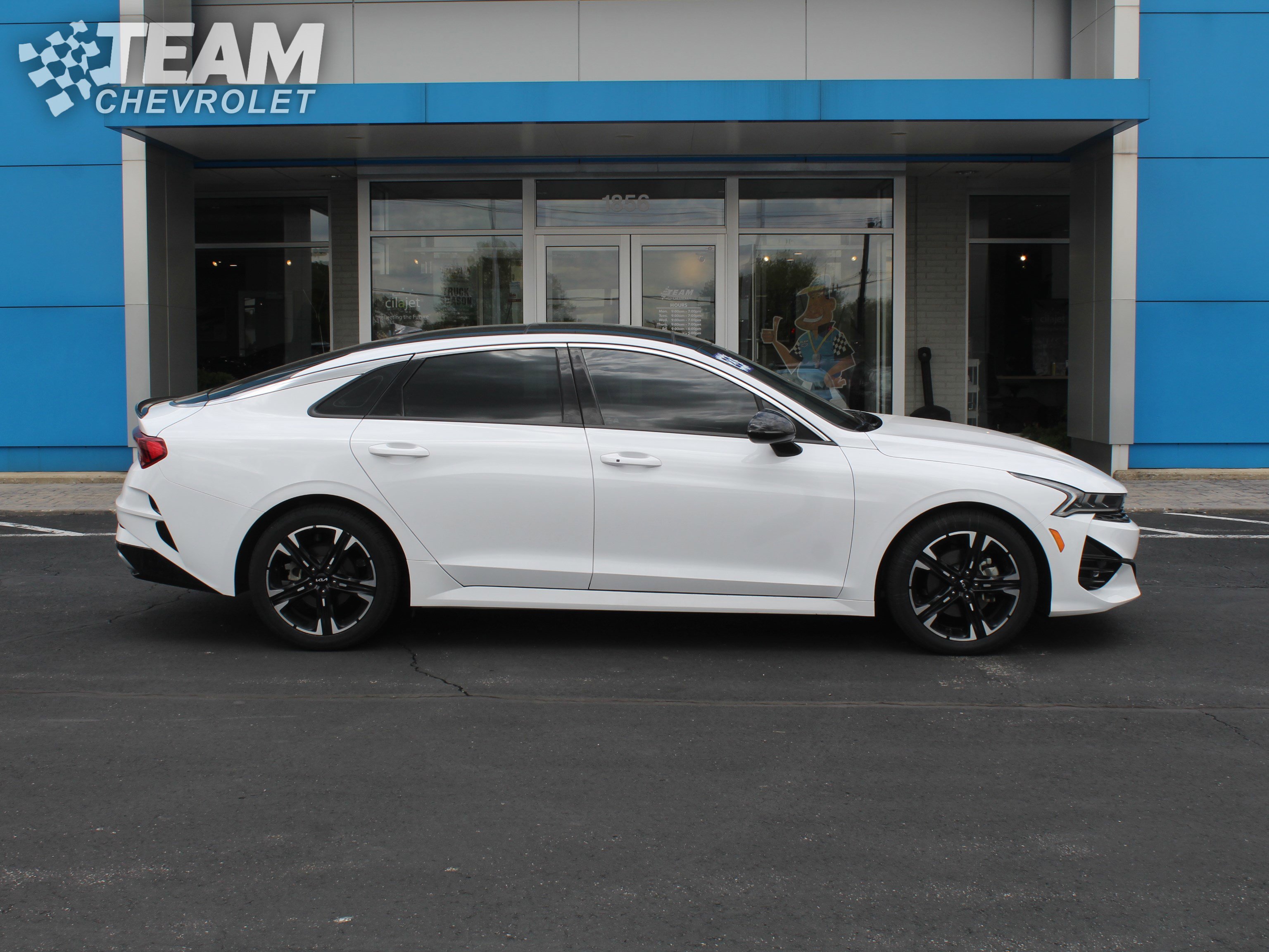 Used 2023 Kia K5 GT-Line AWD/4WD image 3