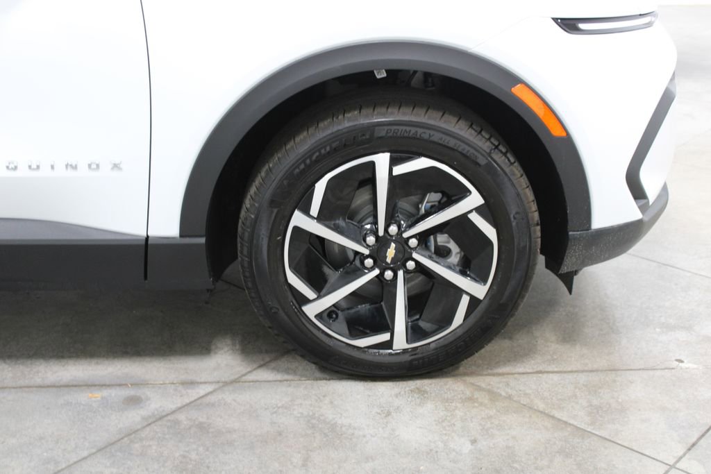 New 2026 Chevrolet Equinox EV LT image 45