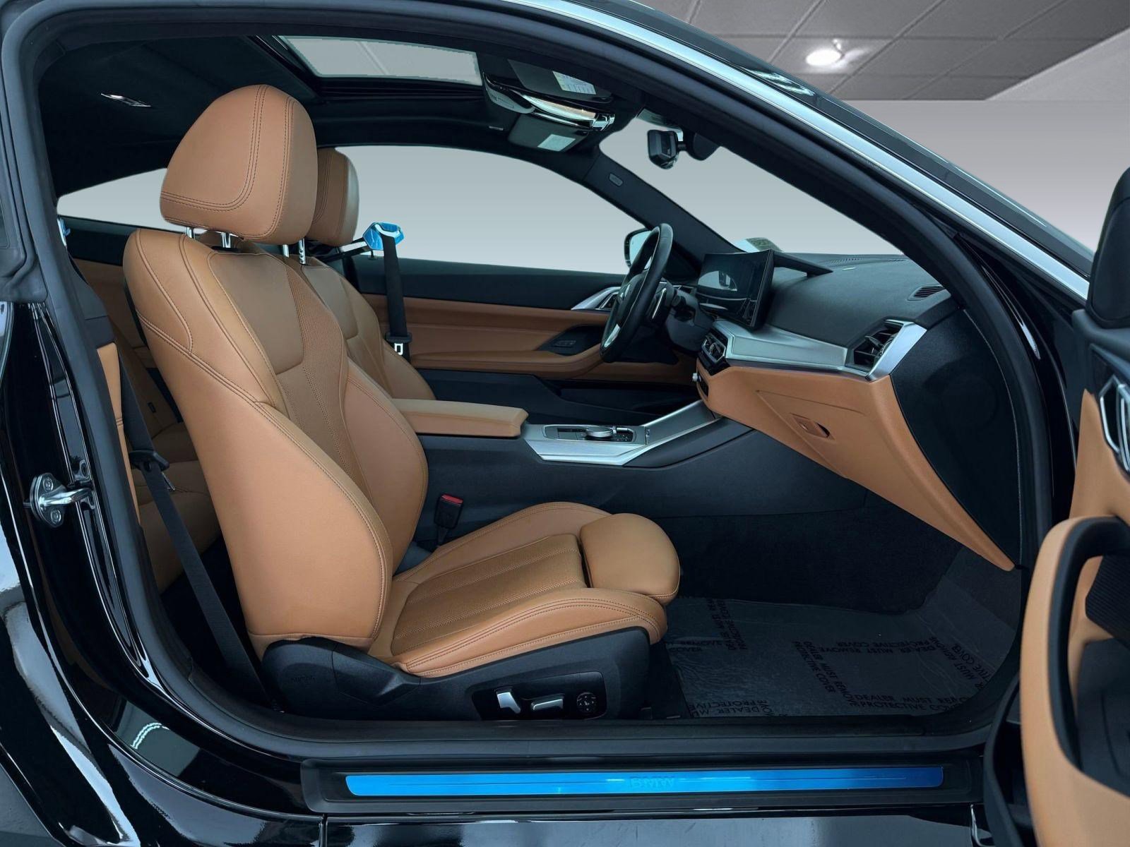 Used 2024 BMW 430i Coupe w/ Convenience Package RWD image 23