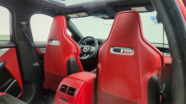 Used 2022 Jaguar F-PACE SVR image 27