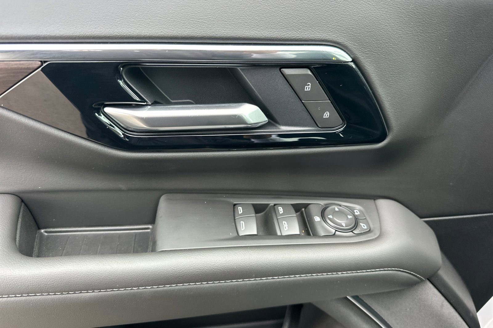 New 2026 Chevrolet Suburban LS w/ LPO, Dark Essentials Package image 11