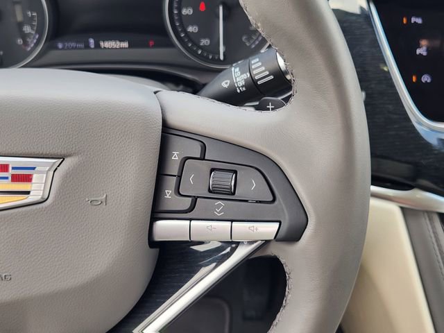 Used 2025 Cadillac XT6 Premium Luxury w/ Technology Package image 30