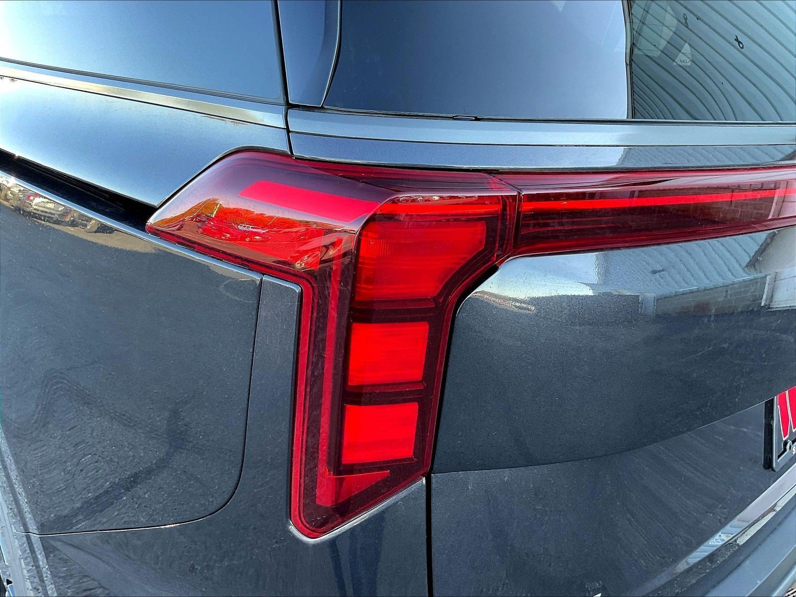 New 2027 Kia Carnival EX FWD image 15