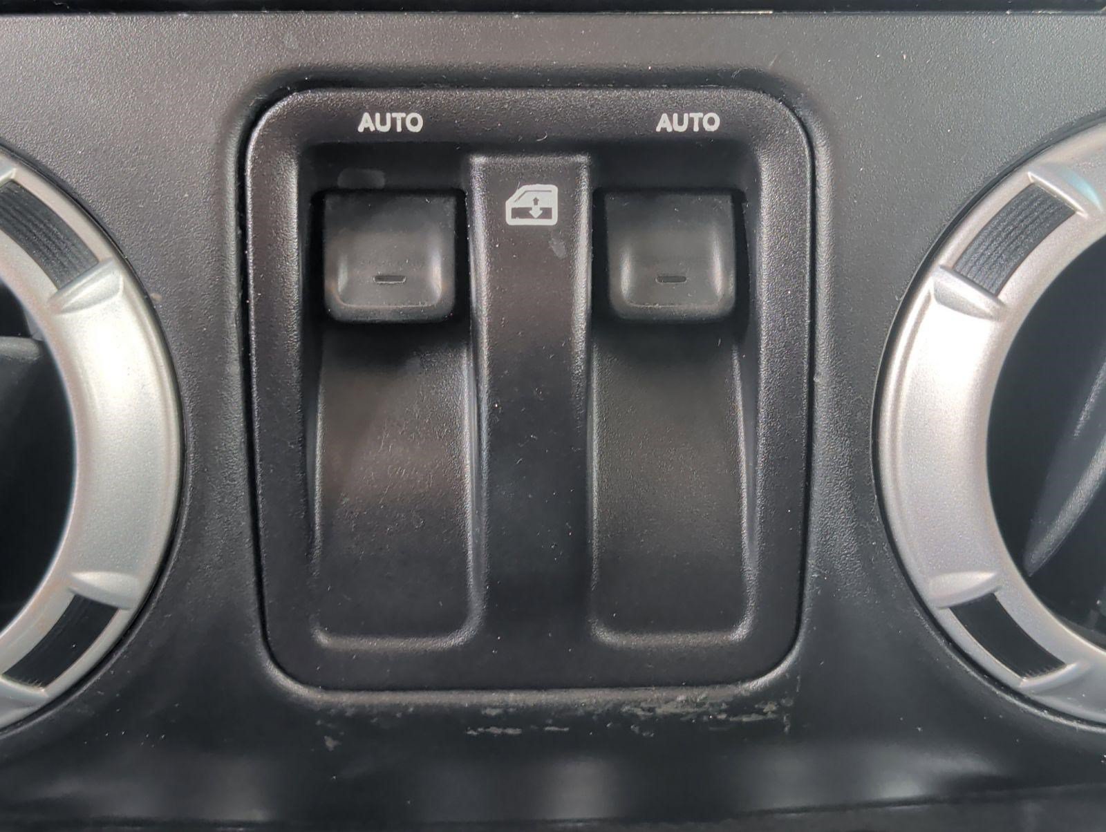 Used 2014 Jeep Wrangler Sahara w/ Trailer Tow Group AWD/4WD image 9