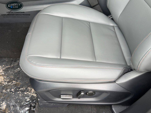 New 2026 Ford Explorer Active w/ Active Comfort Package AWD/4WD image 43