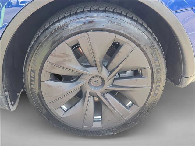 Used 2020 Tesla Model Y Long Range image 21