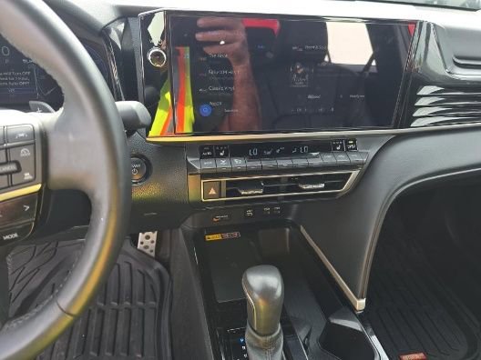 Used 2025 Toyota Camry XSE image 7