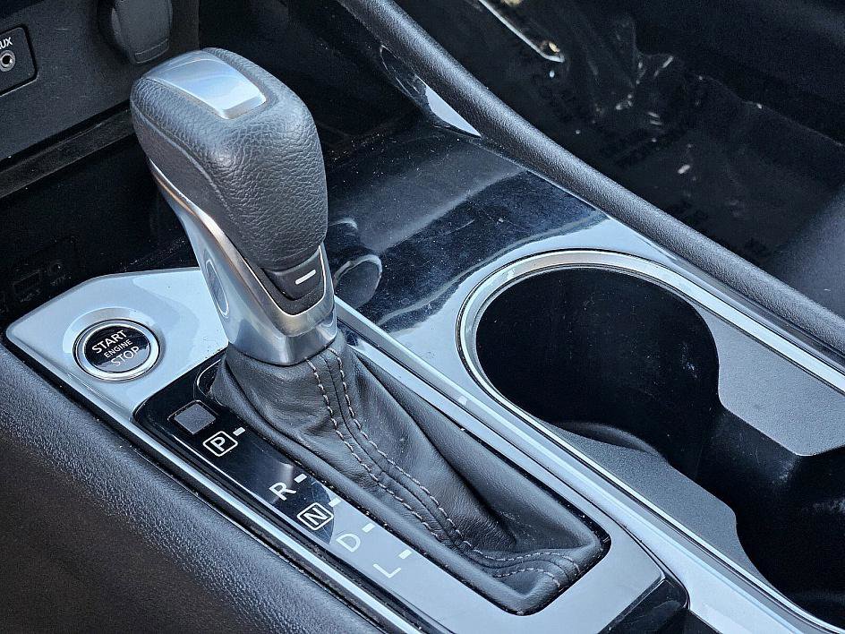 Used 2024 Nissan Altima 2.5 SV image 23