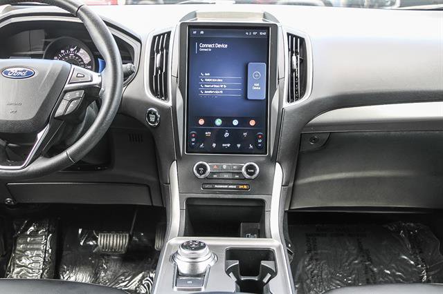 Used 2024 Ford Edge SEL image 13