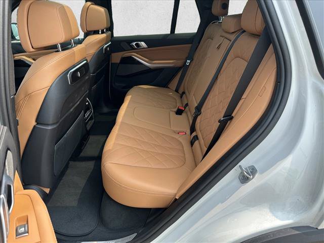 Used 2026 BMW X5 xDrive50e AWD/4WD image 14