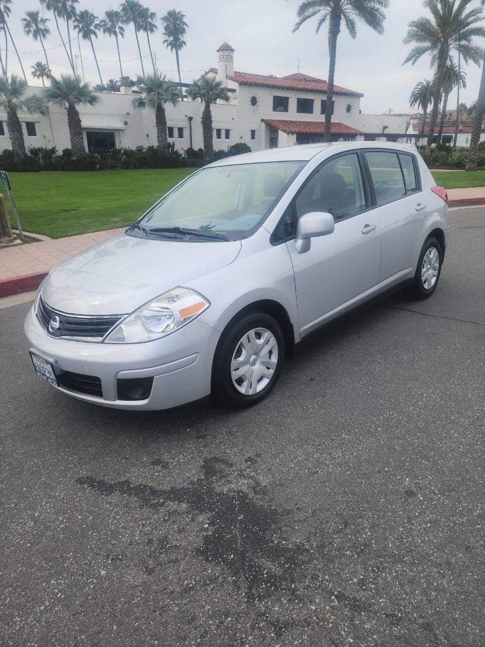 Used 2010 Nissan Versa 1.8 S w/ PWR Plus Pkg image 2