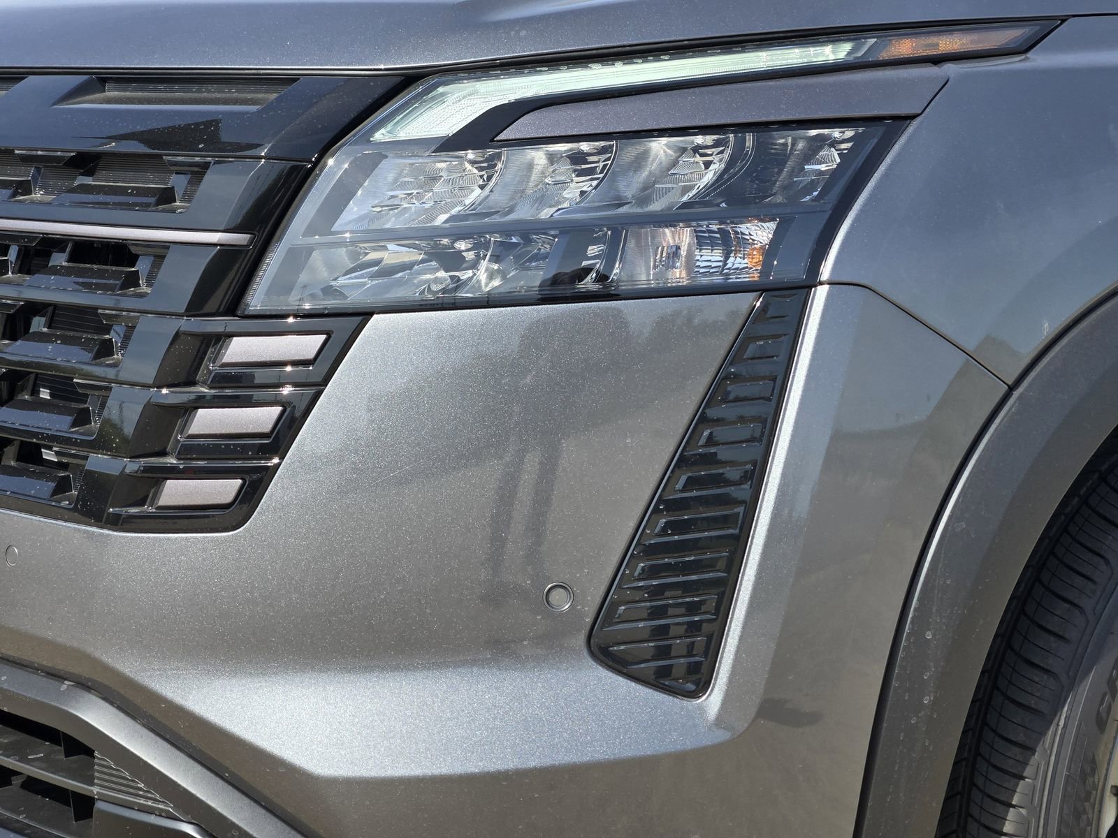 New 2026 Nissan Pathfinder SV image 9