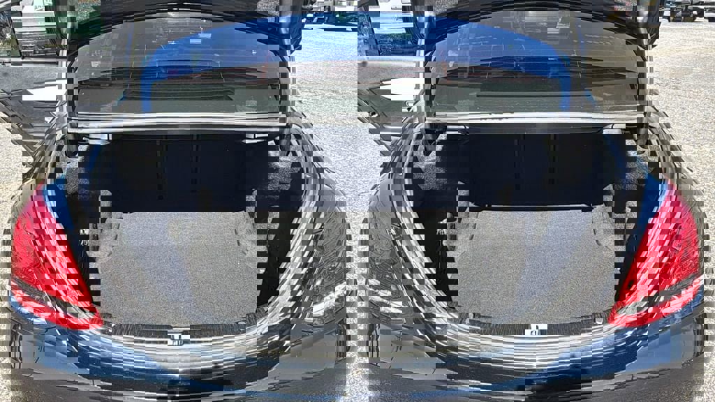 Used 2018 Mercedes-Benz C 300 Sedan image 10