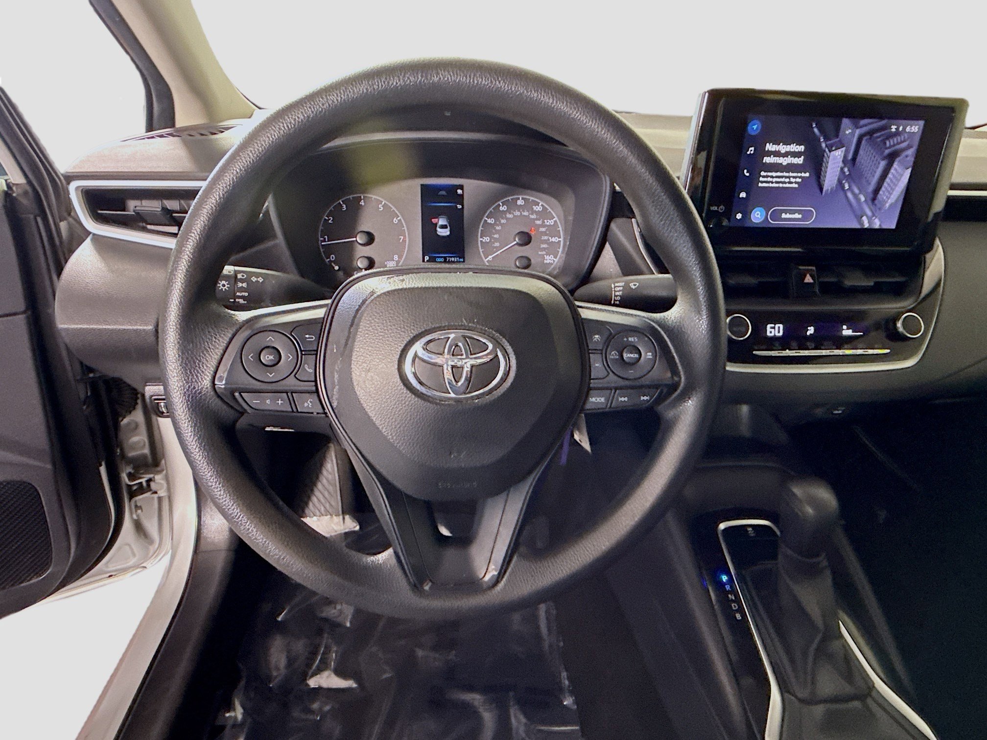 Used 2024 Toyota Corolla LE FWD image 13