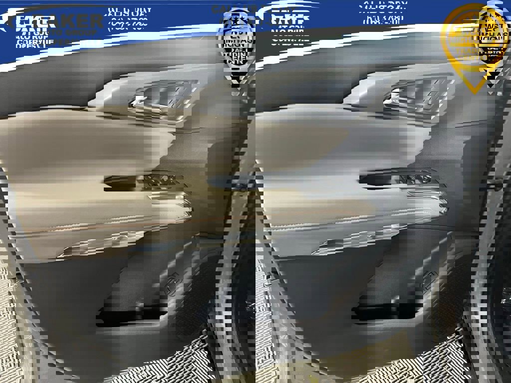 New 2026 Chevrolet Traverse LT w/ LPO, Floor Liner Package image 17