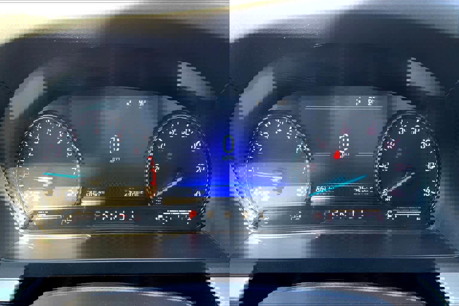 Used 2022 Ford Explorer XLT image 26