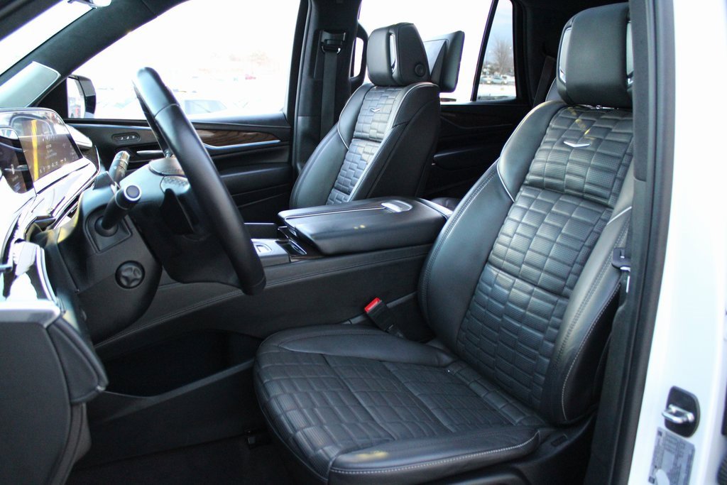 Used 2023 Cadillac Escalade Sport Platinum image 7