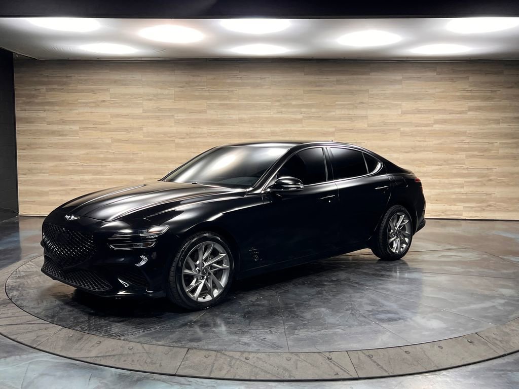 Used 2022 Genesis G70 2.0T RWD image 3