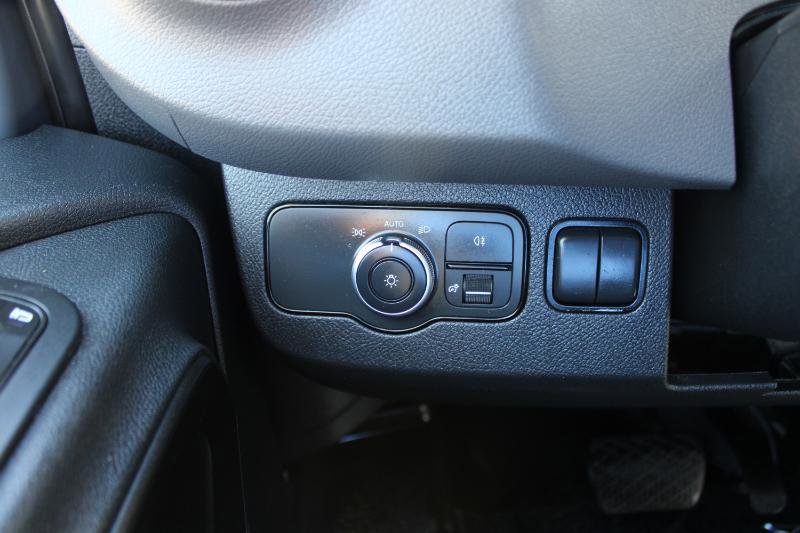 Used 2019 Mercedes-Benz Sprinter 144 image 21