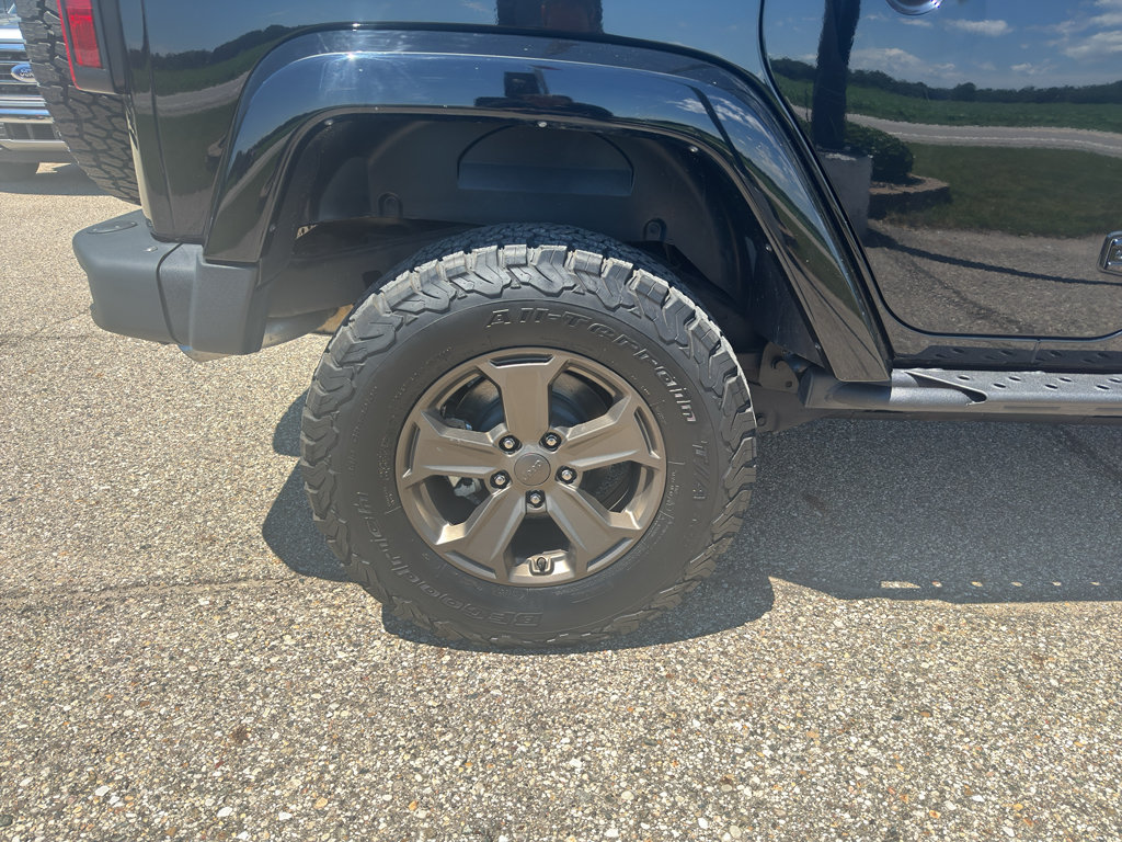 Used 2018 Jeep Wrangler Unlimited Sport AWD/4WD image 16
