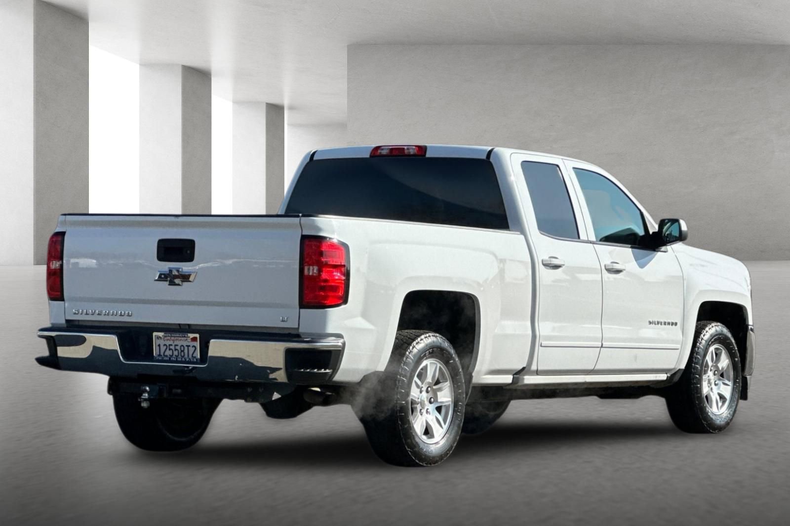 Used 2018 Chevrolet Silverado 1500 LT image 4