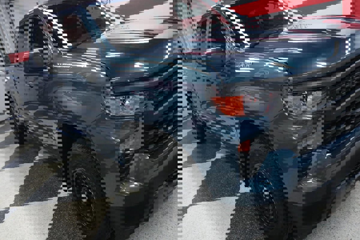 Used 2024 Chevrolet Silverado 1500 W/T image 27