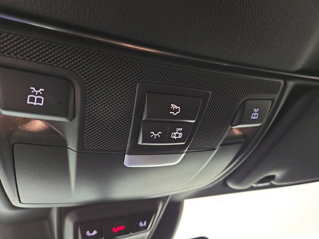 Used 2018 Mercedes-Benz E 400 4MATIC Cabriolet image 26