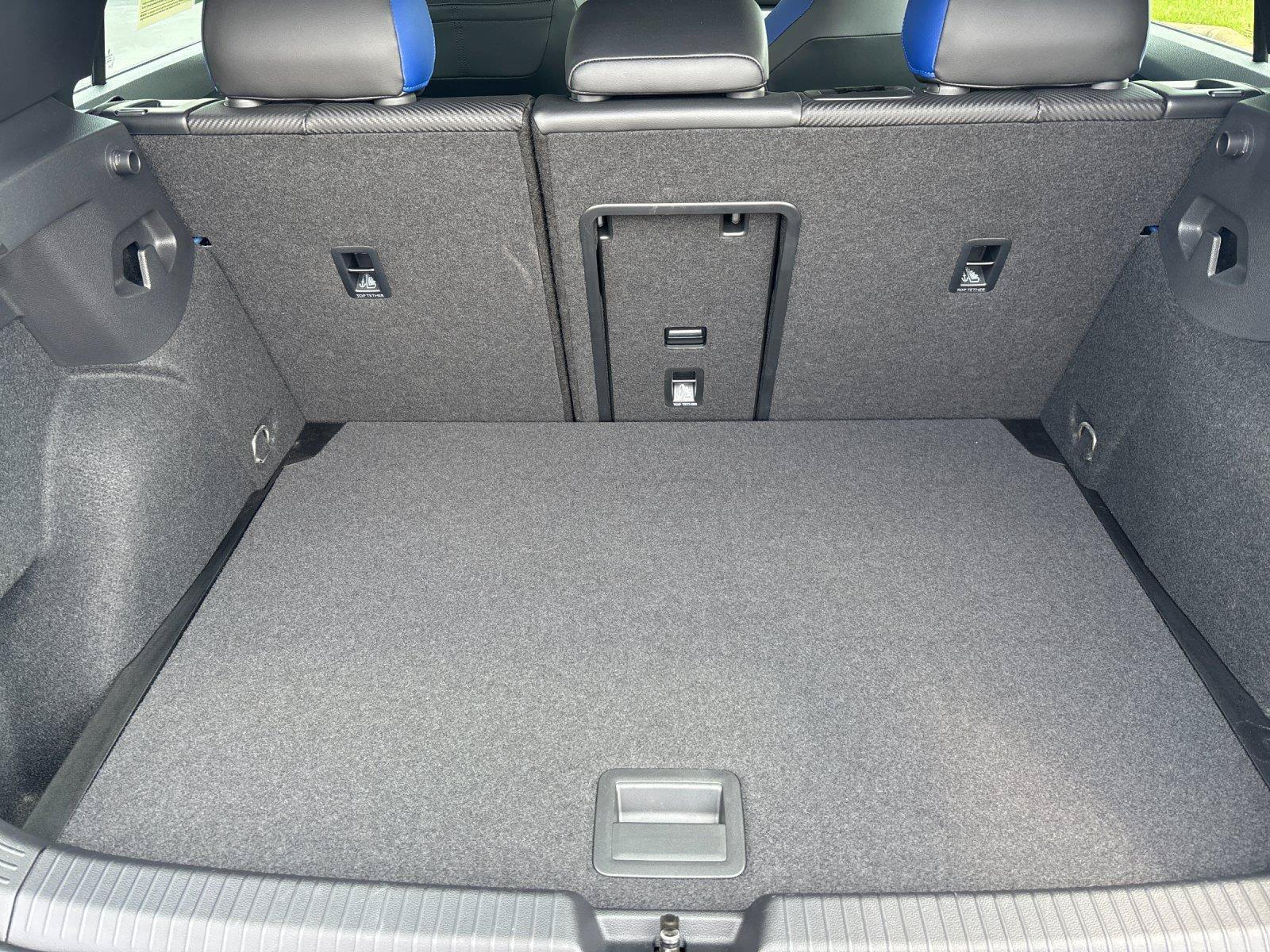 Used 2024 Volkswagen Golf R AWD/4WD image 36
