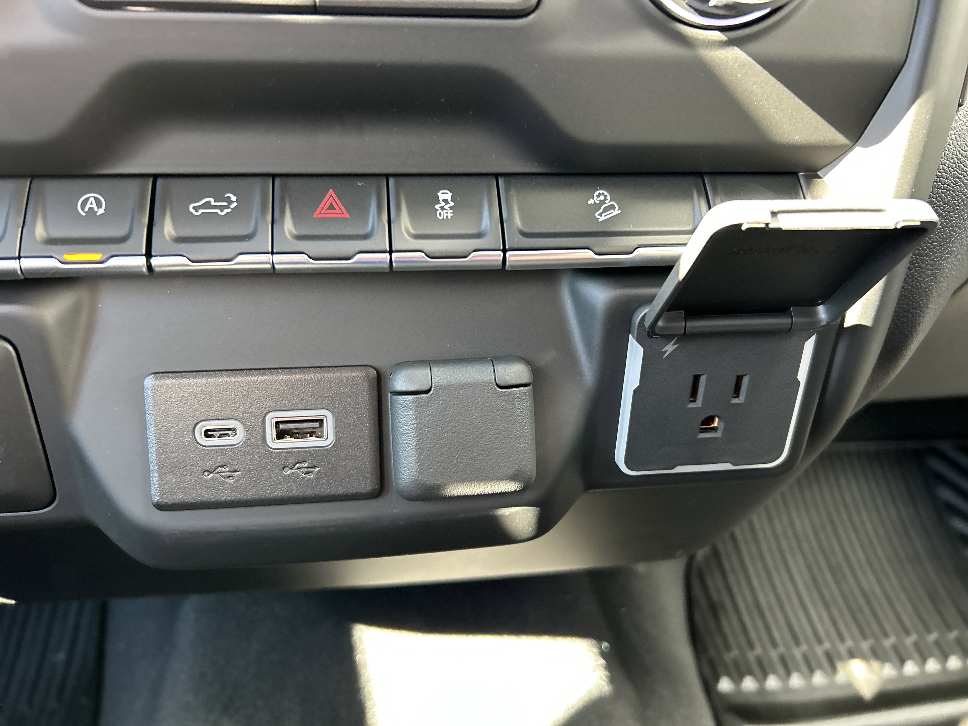 New 2026 Chevrolet Silverado 1500 Custom Trail Boss image 27