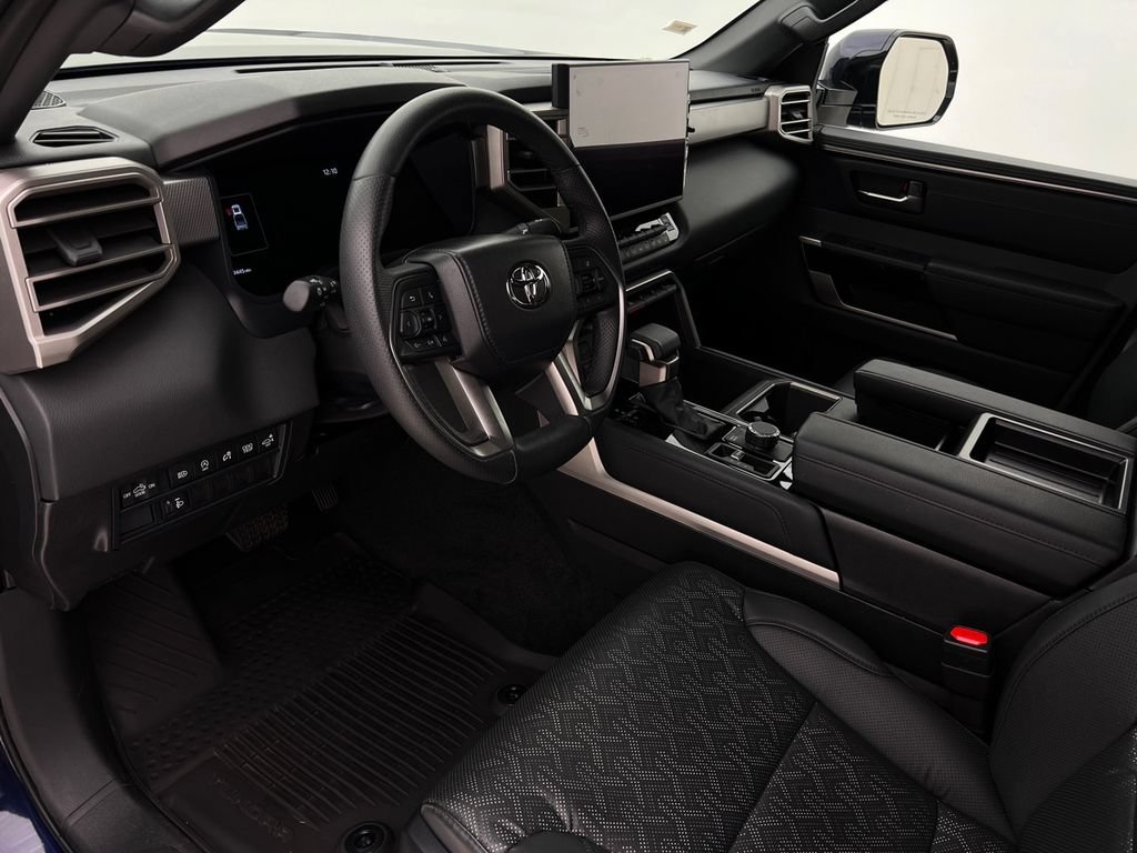Used 2025 Toyota Tundra Limited AWD/4WD image 12