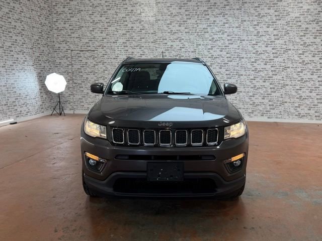 Used 2020 Jeep Compass Latitude image 2