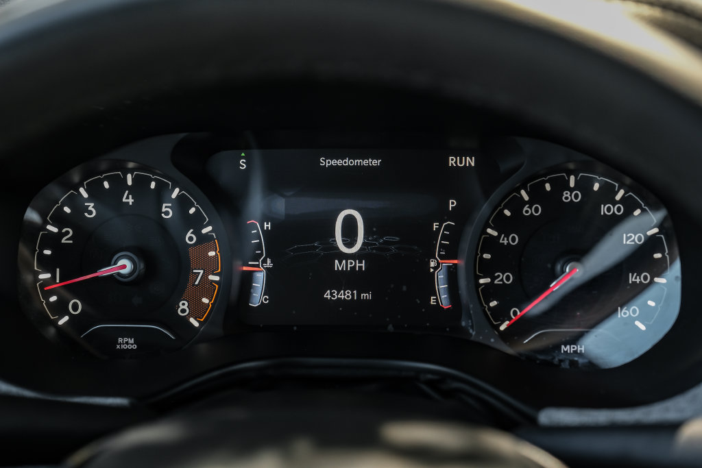Used 2024 Jeep Compass Latitude AWD/4WD image 28