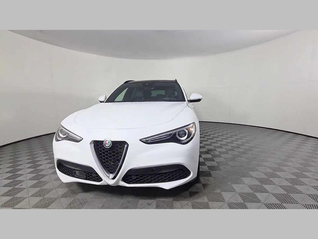 Used 2023 Alfa Romeo Stelvio Ti AWD/4WD image 51