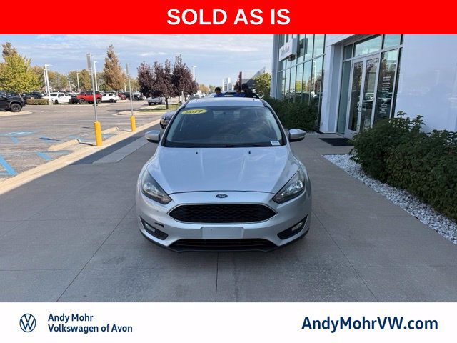 Used 2017 Ford Focus SEL w/ Cold Weather Package FWD image 2