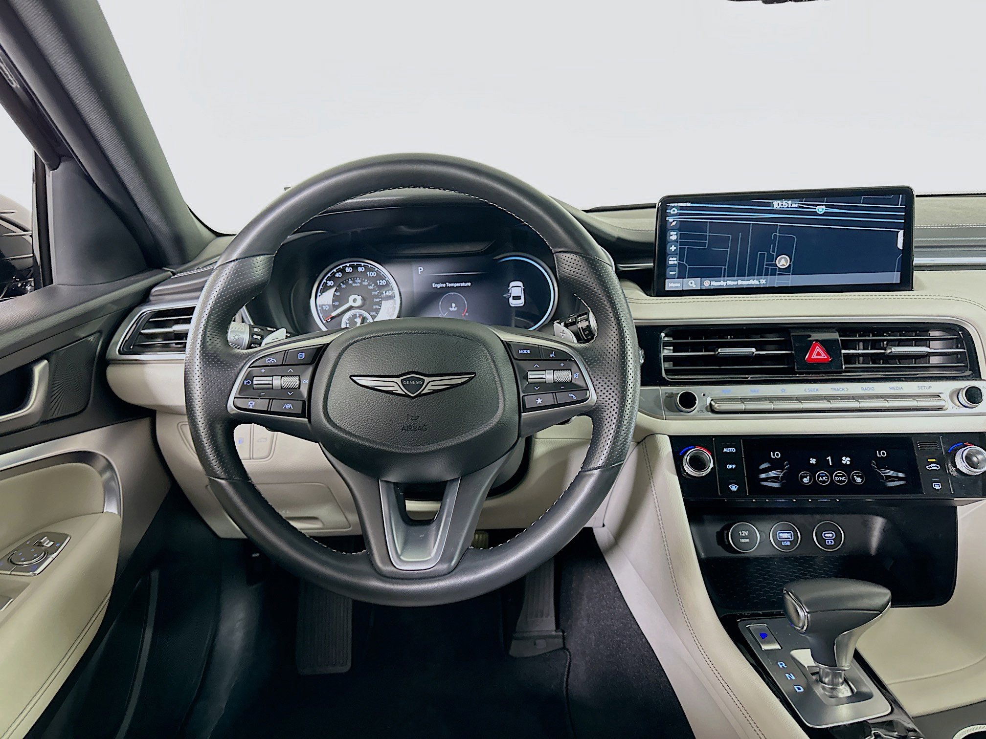 Used 2025 Genesis G70 2.5T image 17