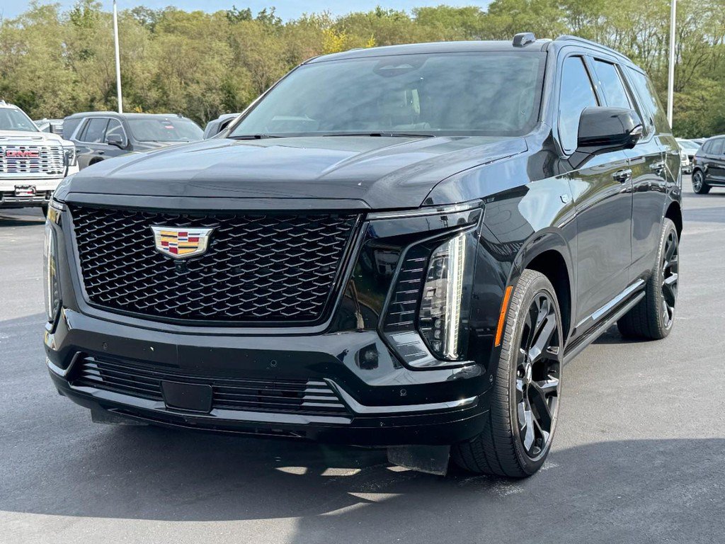 Used 2025 Cadillac Escalade Sport w/ Touring Package AWD/4WD image 11