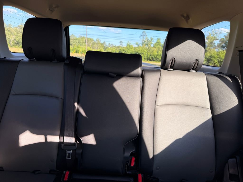 Used 2024 Toyota 4Runner SR5 Premium w/ Moonroof Package RWD image 26