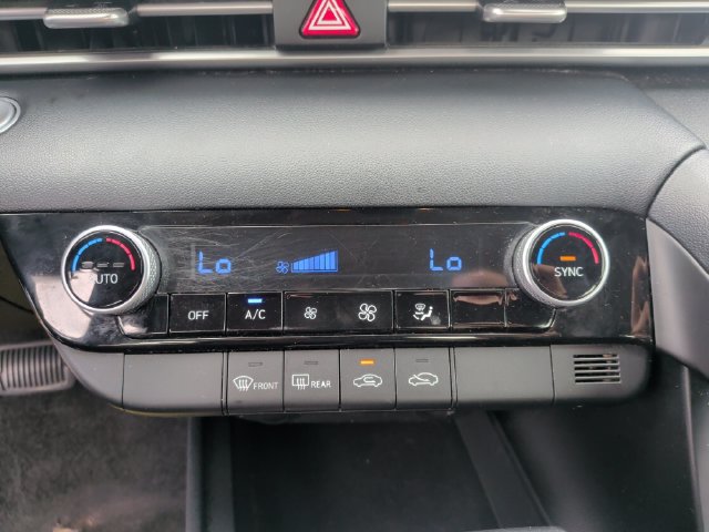 Used 2023 Hyundai Elantra SEL FWD image 21