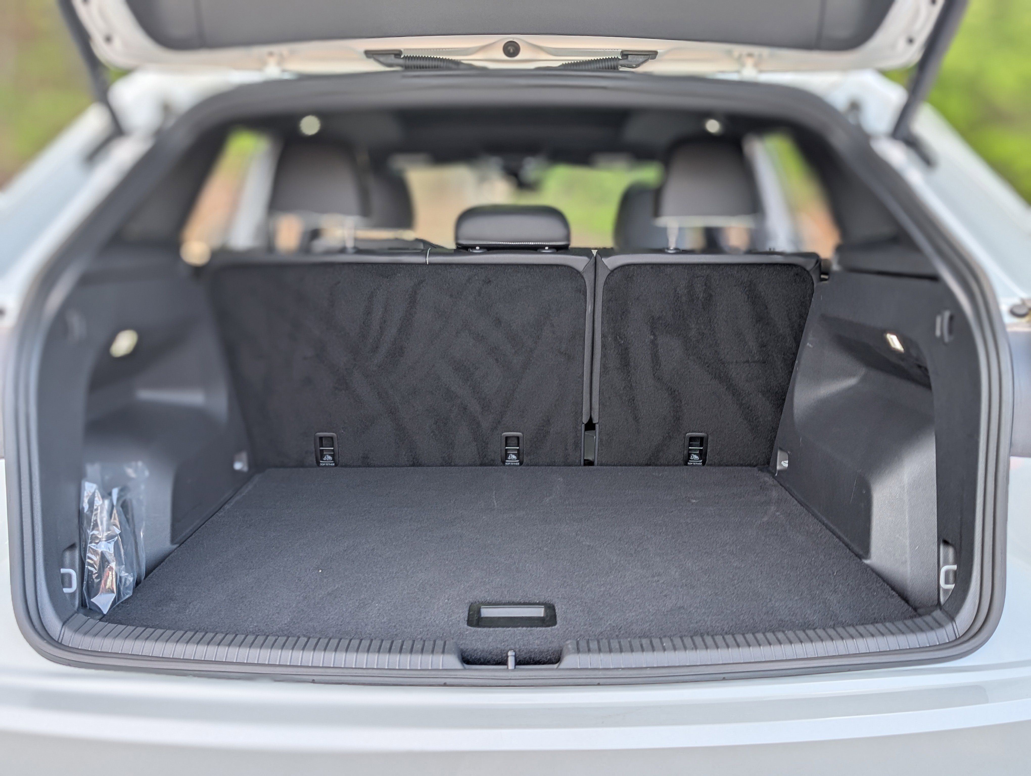 Used 2024 Volkswagen Atlas Cross Sport SEL Premium R-Line image 16