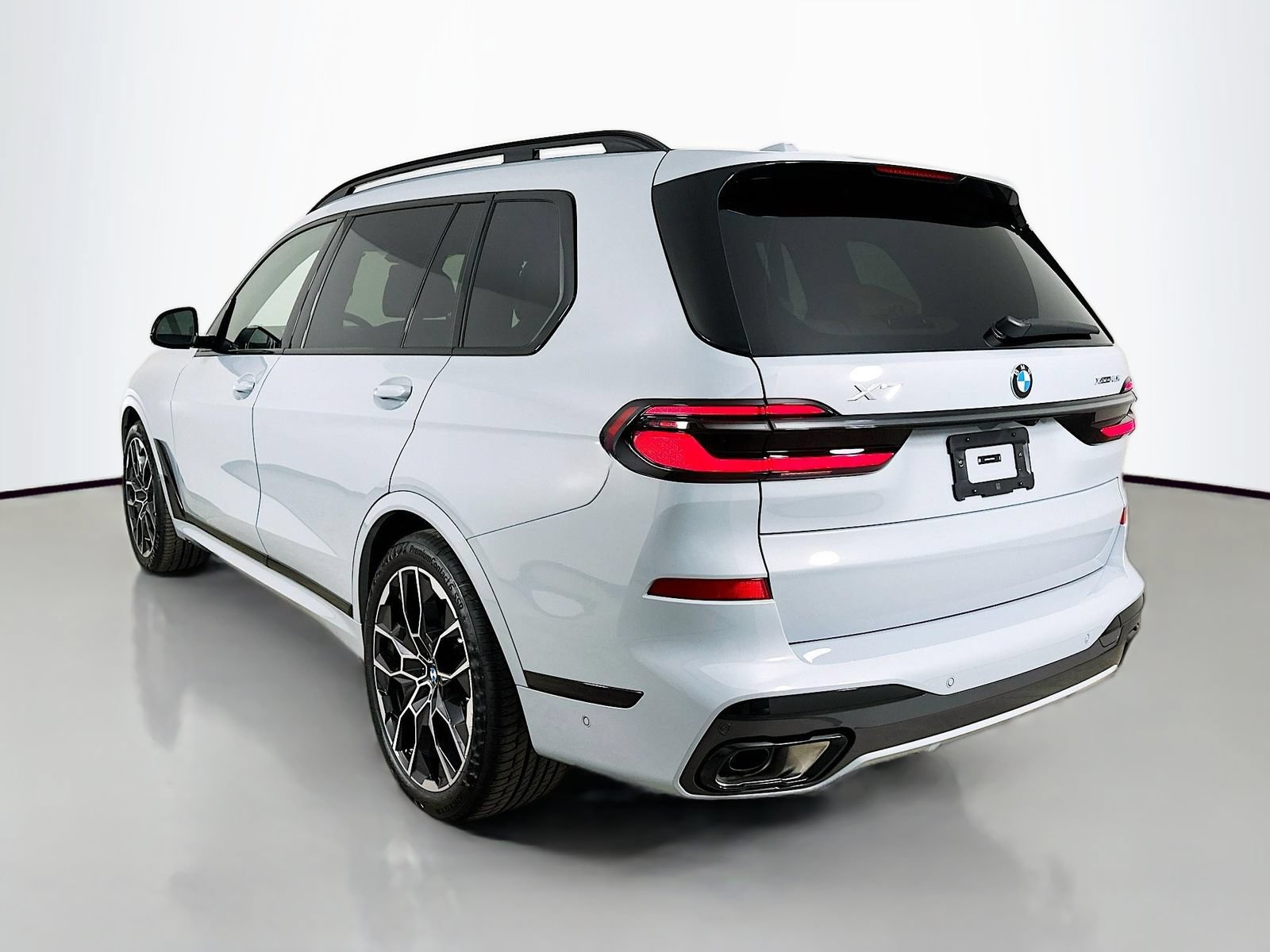 New 2027 BMW X7 xDrive40i w/ Executive Package AWD/4WD image 7
