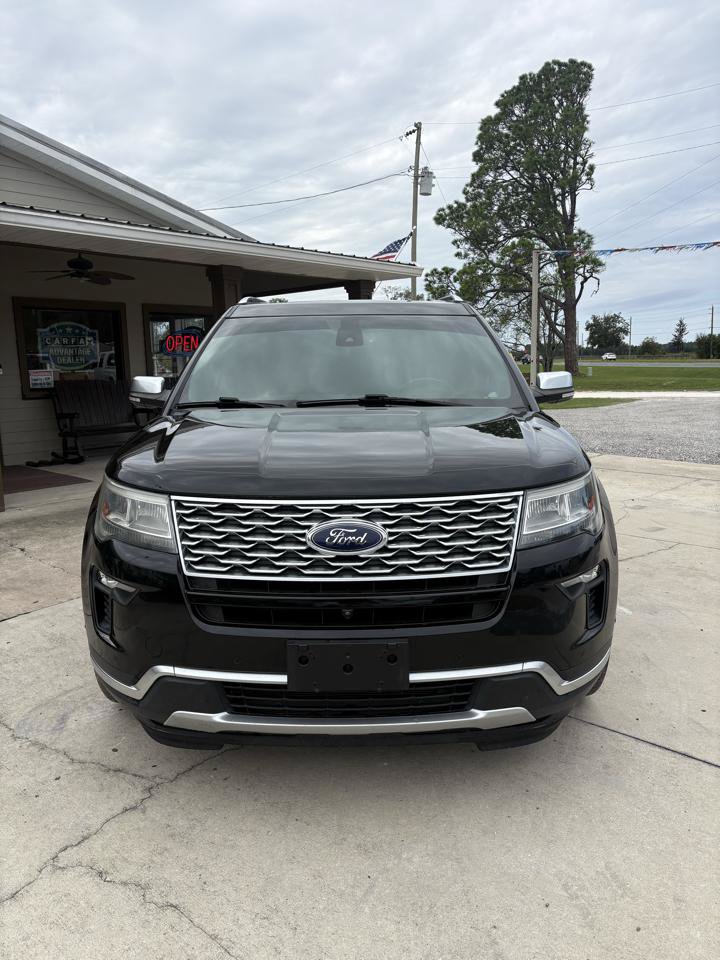 Used 2018 Ford Explorer Platinum AWD/4WD image 2